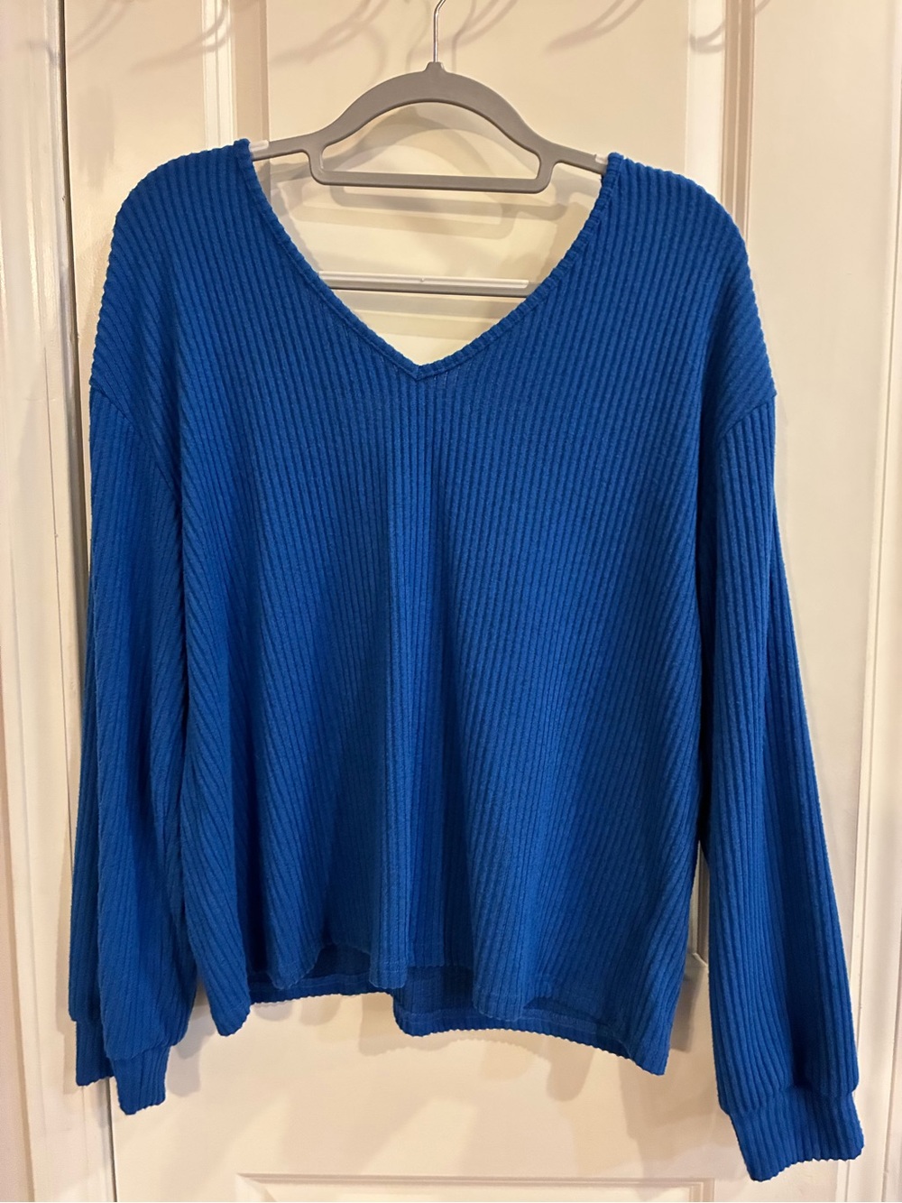 Oversized Ribbed V-Neck Sweater in Cobalt Blue